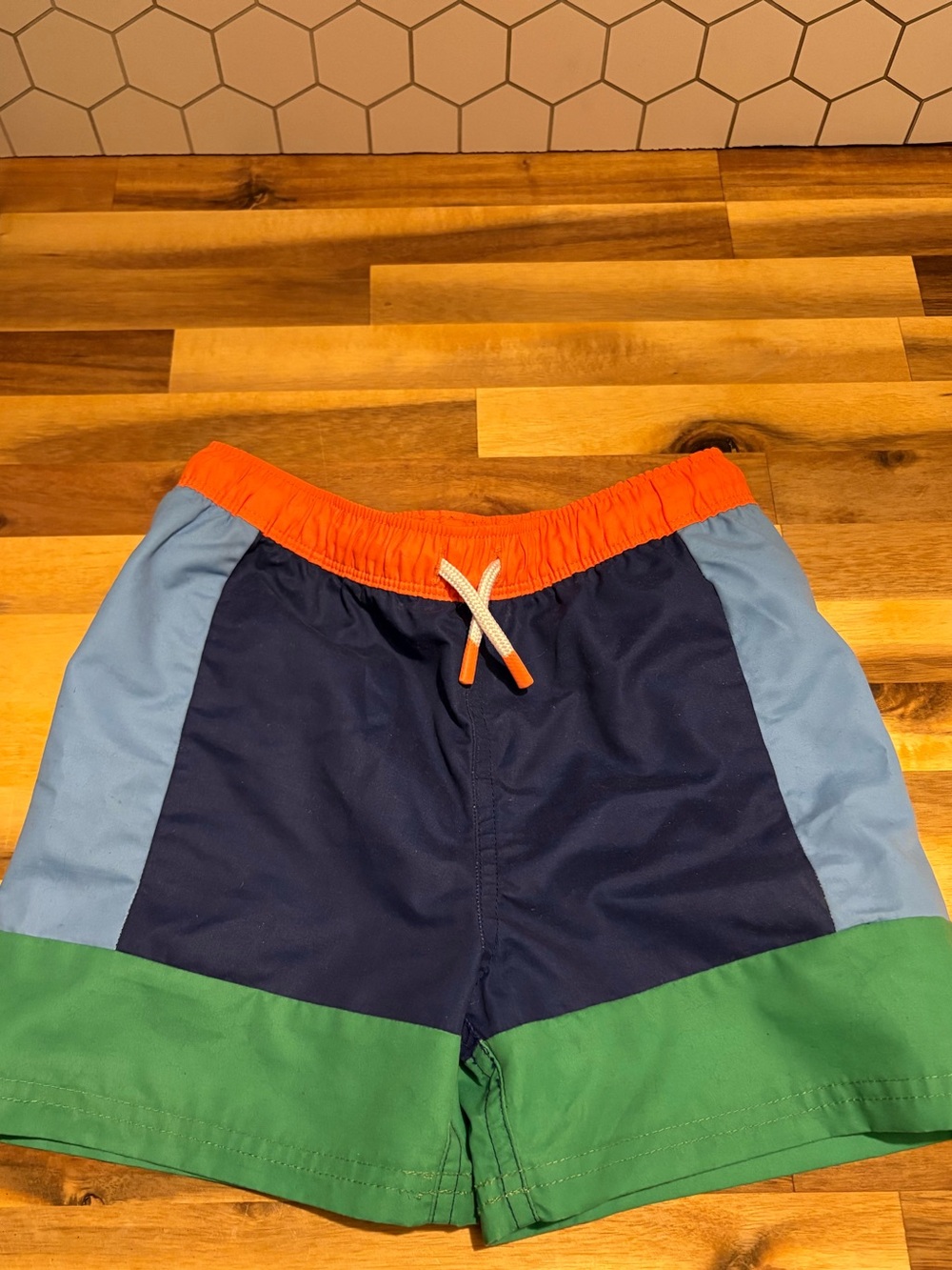 Mini Boden Swim Trunks: 5-6y